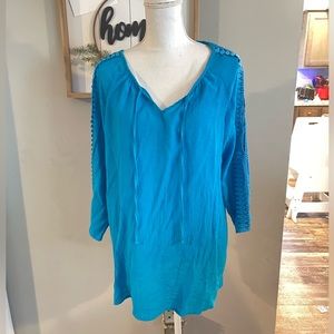 Studio works peasant top